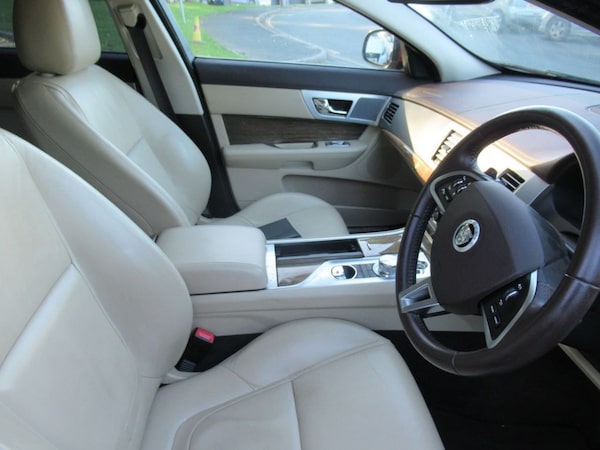 Used Jaguar XF 2011 for sale - 76056690: Photo 13