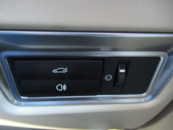 Used Jaguar XF 2011 for sale - 76056690: Photo 28