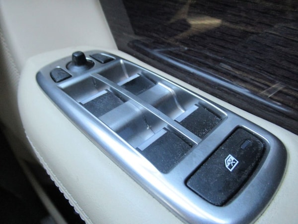 Used Jaguar XF 2011 for sale - 76056690: Photo 29
