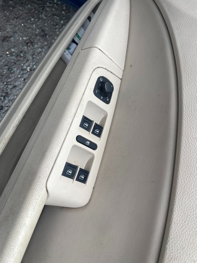 Used Skoda Superb 2015 for sale - 77748661: Photo 23