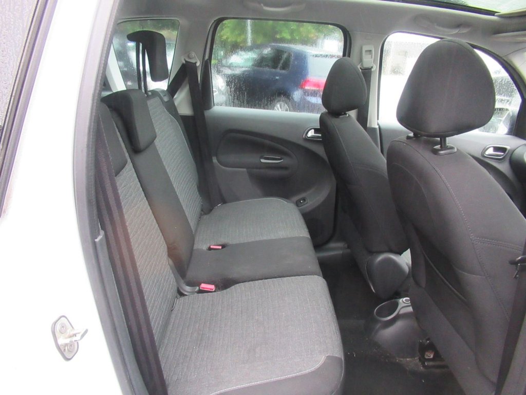 Used Citroen C3 Picasso 2016 for sale - 76061809: Photo 16