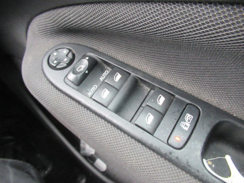 Used Citroen C3 Picasso 2016 for sale - 76061809: Photo 22