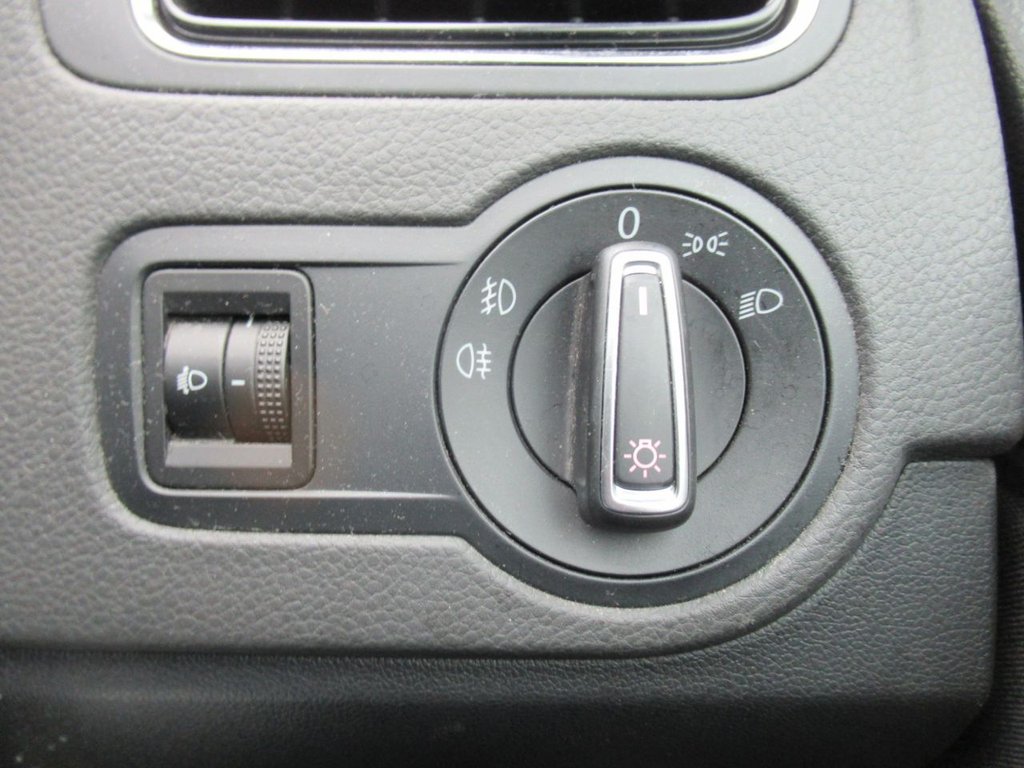 Used Volkswagen Polo 2016 for sale - 76417523: Photo 24