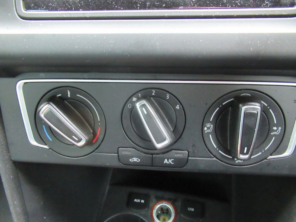 Used Volkswagen Polo 2016 for sale - 76417523: Photo 30