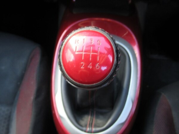 Used Nissan Juke 2015 for sale - 76056653: Photo 20