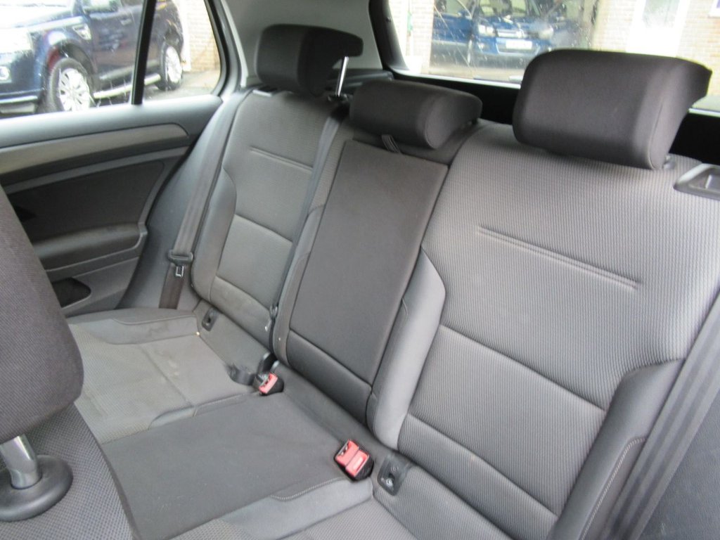 Used Volkswagen Golf 2013 for sale - 76356103: Photo 24