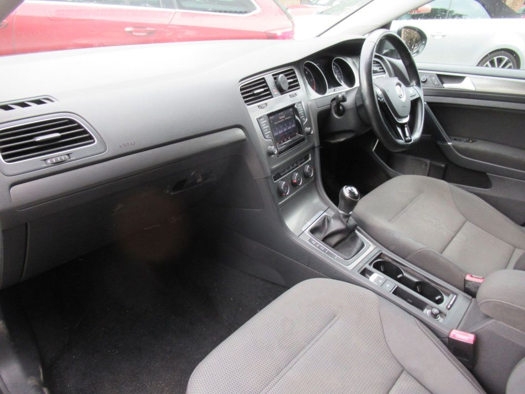 Used Volkswagen Golf 2013 for sale - 76356103: Photo 25
