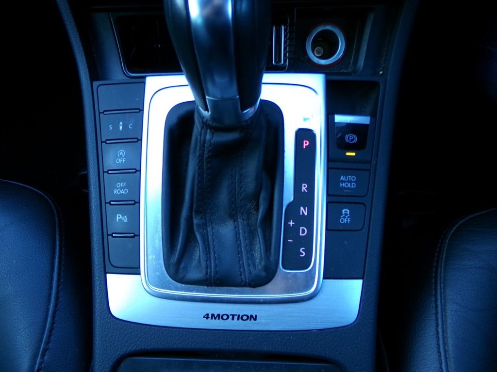 Used Volkswagen Passat 2014 for sale - 76632403: Photo 25