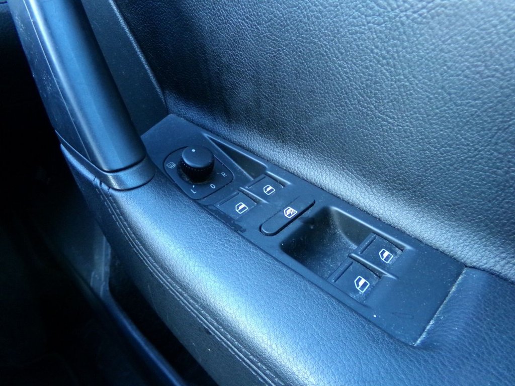 Used Volkswagen Passat 2014 for sale - 76632403: Photo 29