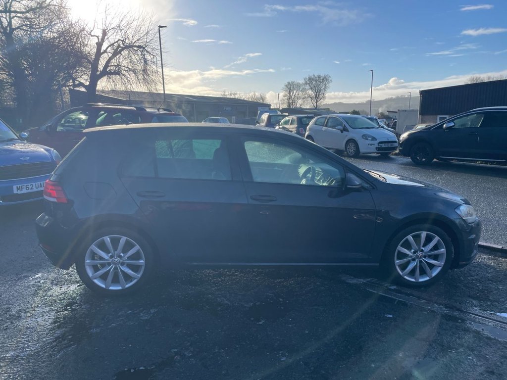Used Volkswagen Golf 2017 for sale - 77276497: Photo 11