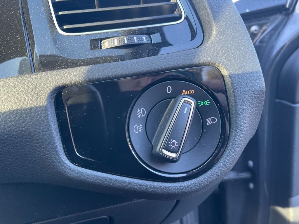 Used Volkswagen Golf 2017 for sale - 77276497: Photo 18