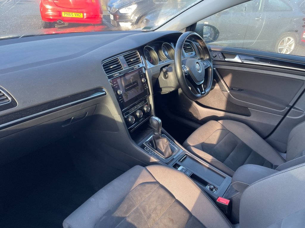 Used Volkswagen Golf 2017 for sale - 77276497: Photo 23