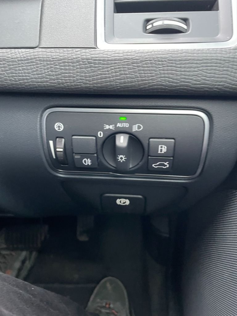 Used Volvo XC60 2015 for sale - 77356424: Photo 30