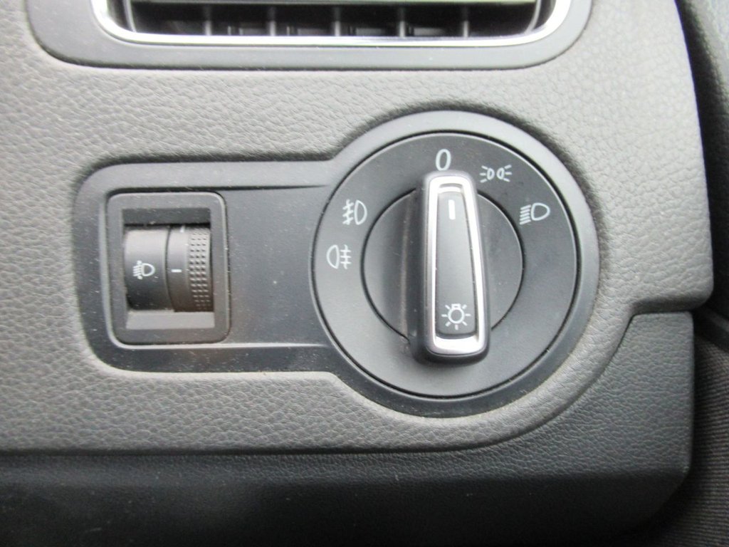 Used Volkswagen Polo 2016 for sale - 76417525: Photo 24