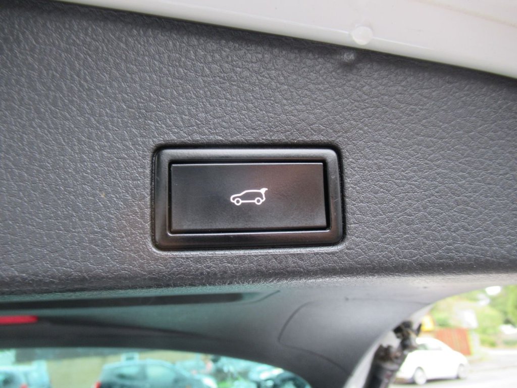 Used Volkswagen Touareg 2013 for sale - 76496085: Photo 23