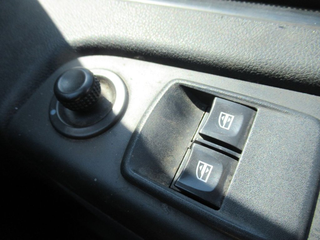 Used Vauxhall Vivaro 2016 for sale - 76923387: Photo 19