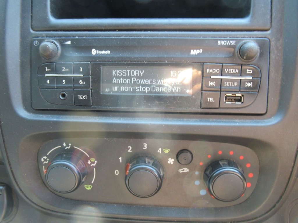 Used Vauxhall Vivaro 2016 for sale - 76923387: Photo 23