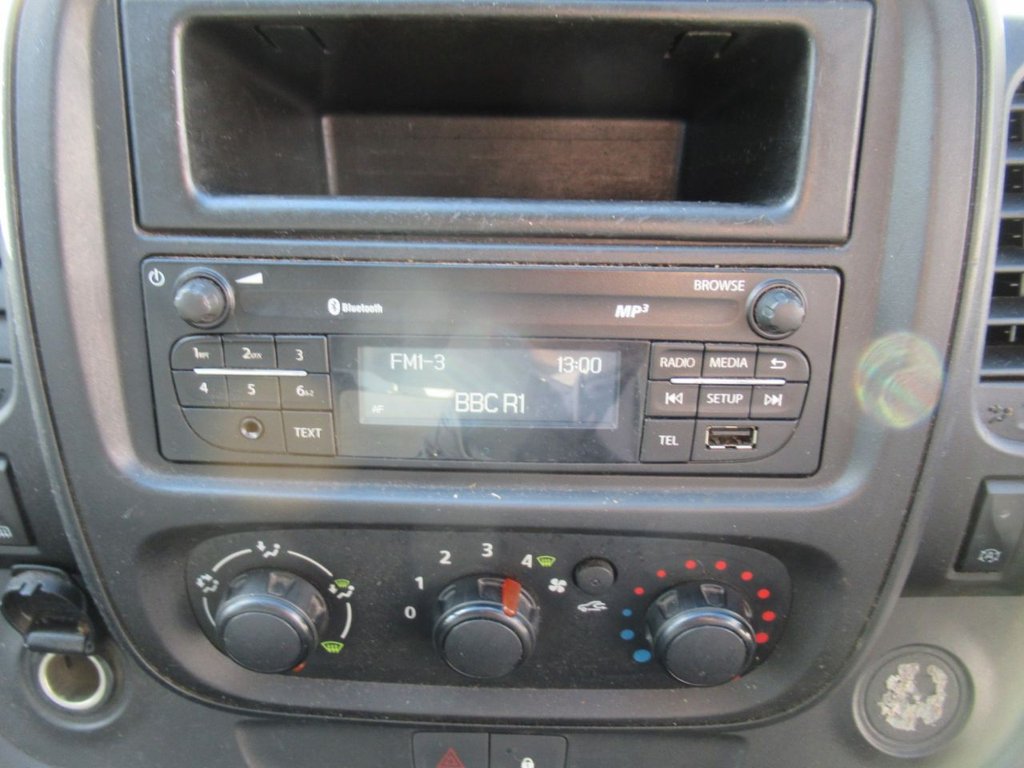 Used Vauxhall Vivaro 2017 for sale - 76973808: Photo 12