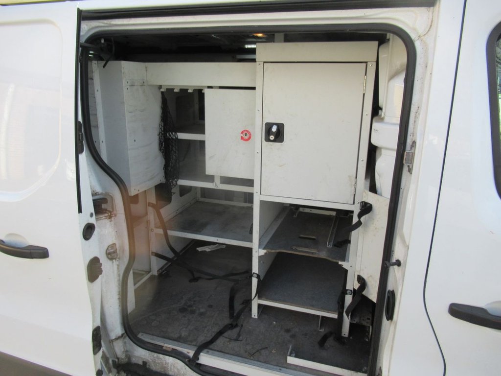 Used Vauxhall Vivaro 2017 for sale - 76973808: Photo 18