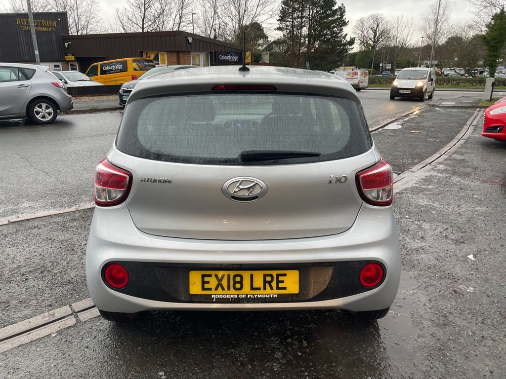 Used Hyundai i10 2018 for sale - 77356140: Photo 9