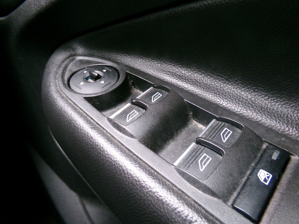 Used Ford Kuga 2015 for sale - 76454787: Photo 27