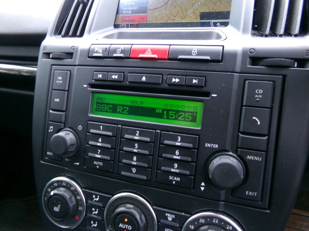 Used Land Rover Freelander 2 2011 for sale - 76559324: Photo 14