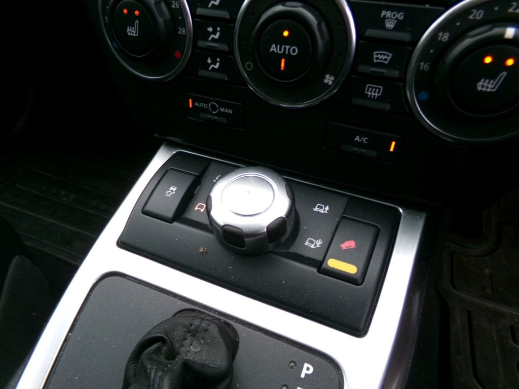 Used Land Rover Freelander 2 2011 for sale - 76559324: Photo 16