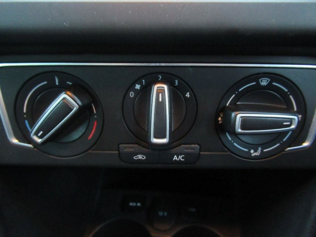 Used Volkswagen Polo 2015 for sale - 76356513: Photo 23