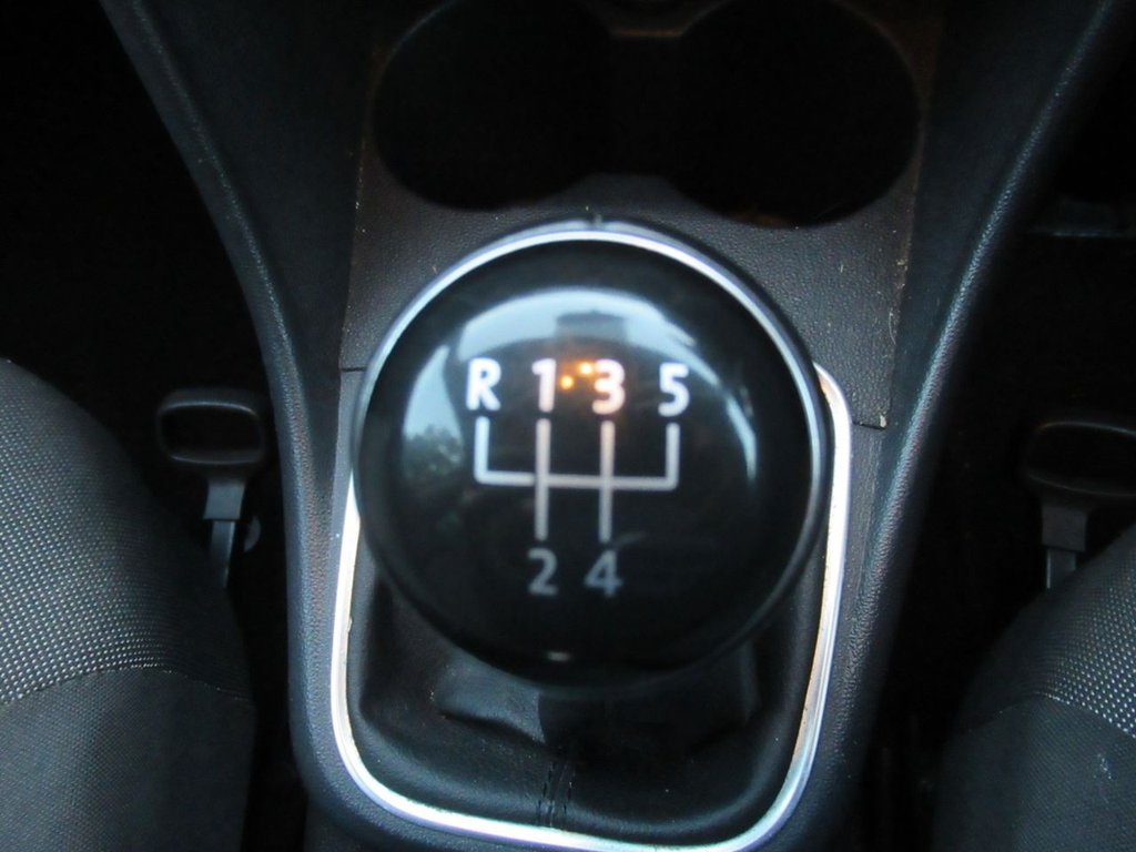 Used Volkswagen Polo 2015 for sale - 76356513: Photo 25