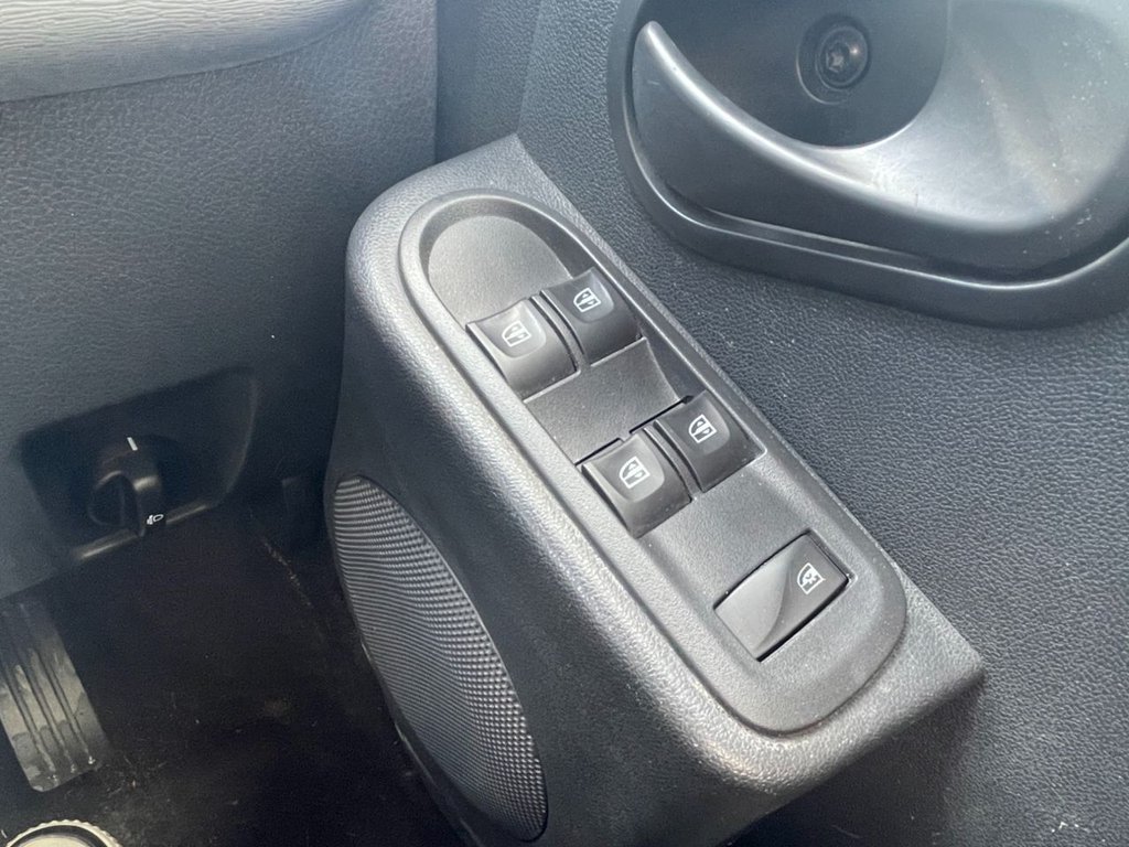 Used Dacia Duster 2015 for sale - 77835547: Photo 28