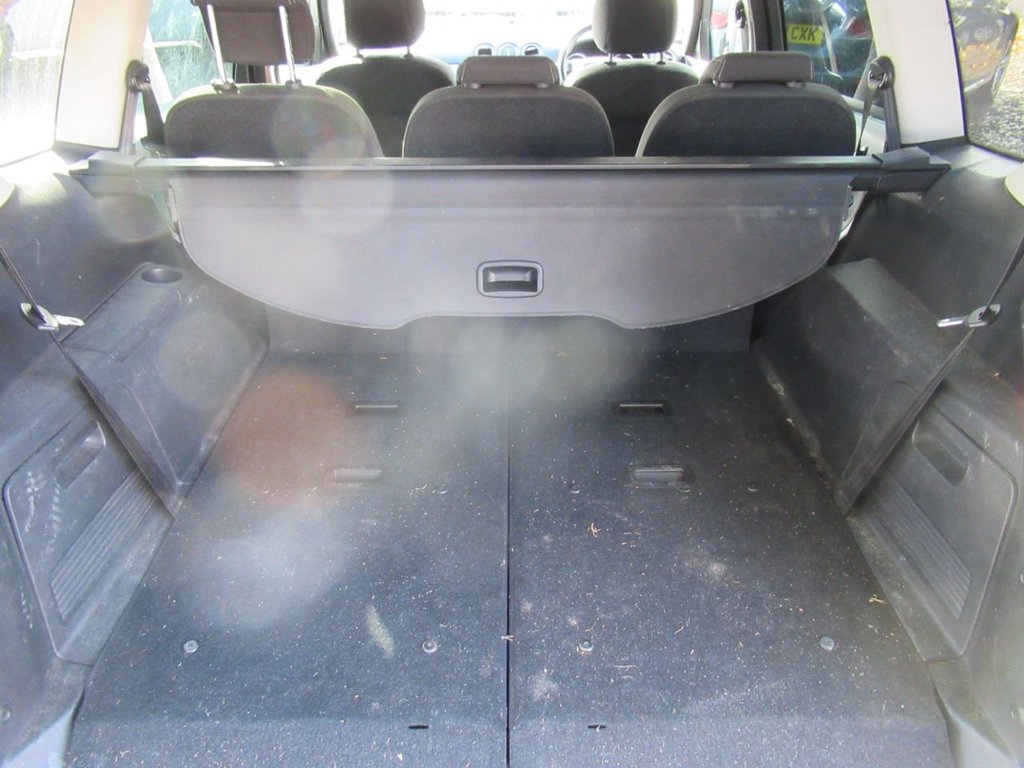 Used Ford S-Max 2011 for sale - 76356454: Photo 17