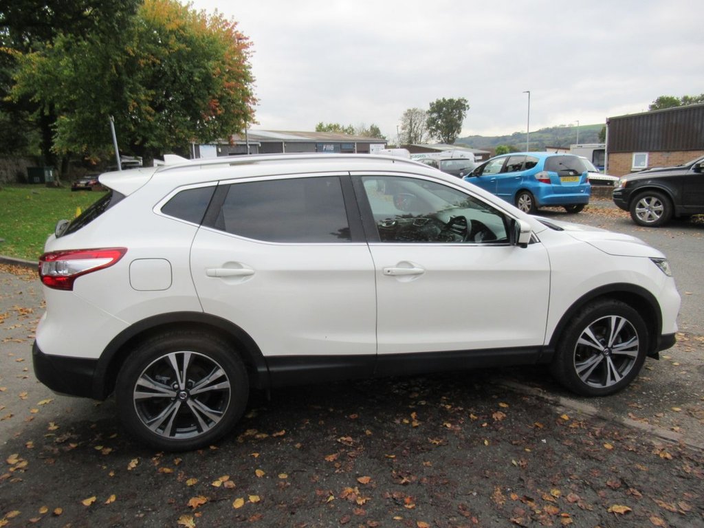 Used Nissan Qashqai 2017 for sale - 76256591: Photo 11