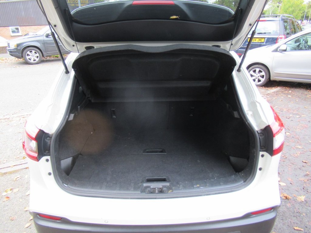 Used Nissan Qashqai 2017 for sale - 76256591: Photo 25