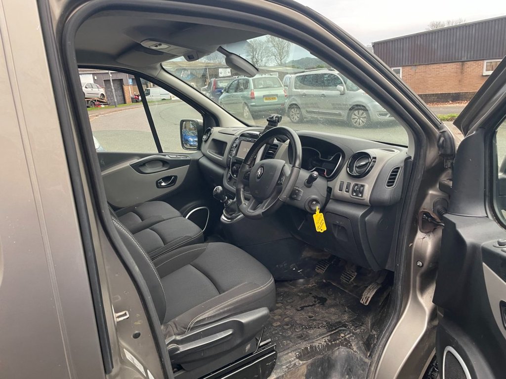 Used Renault Trafic 2018 for sale - 77667650: Photo 12