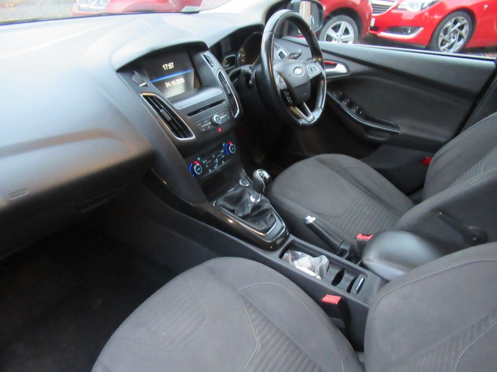 Used Ford Focus 2015 for sale - 76106159: Photo 19