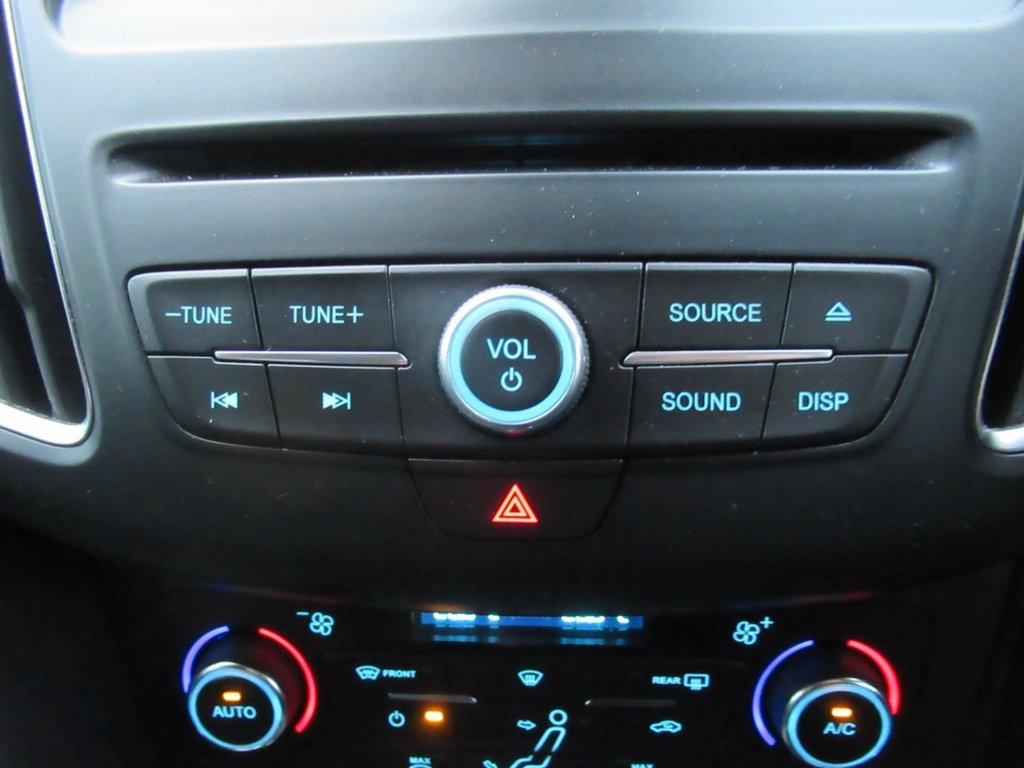 Used Ford Focus 2015 for sale - 76106159: Photo 24