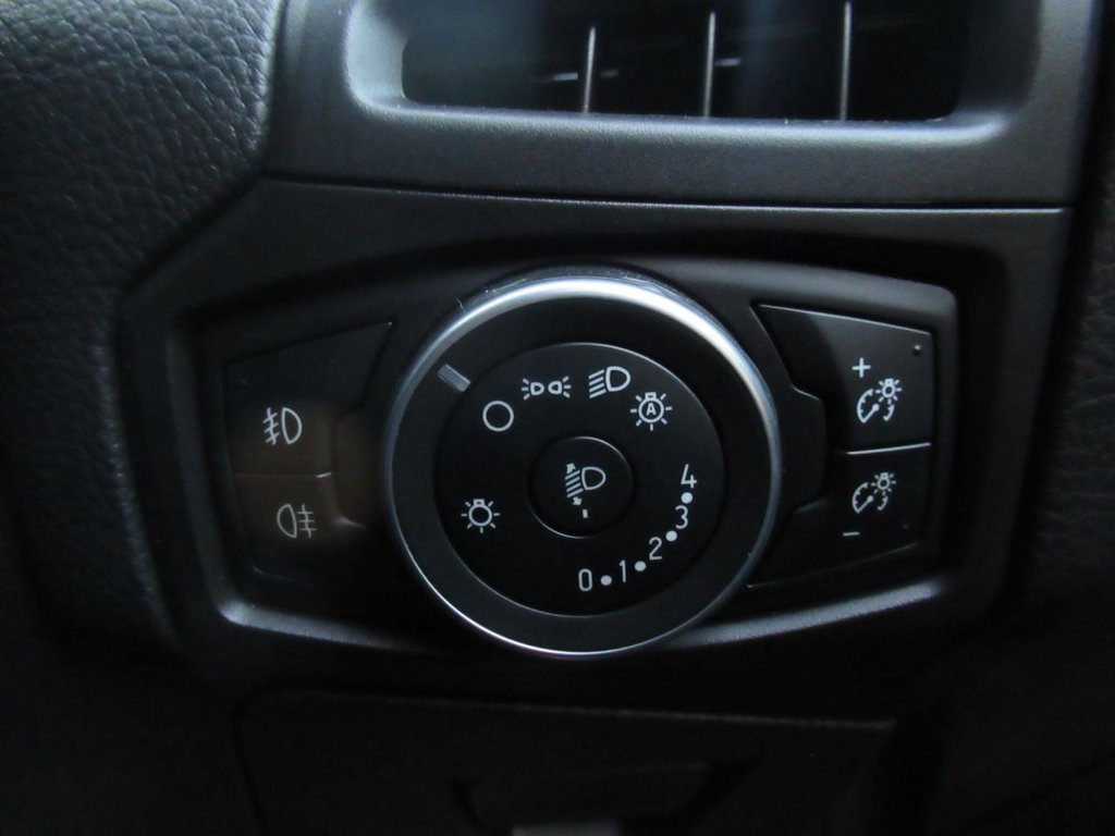 Used Ford Focus 2015 for sale - 76106159: Photo 31