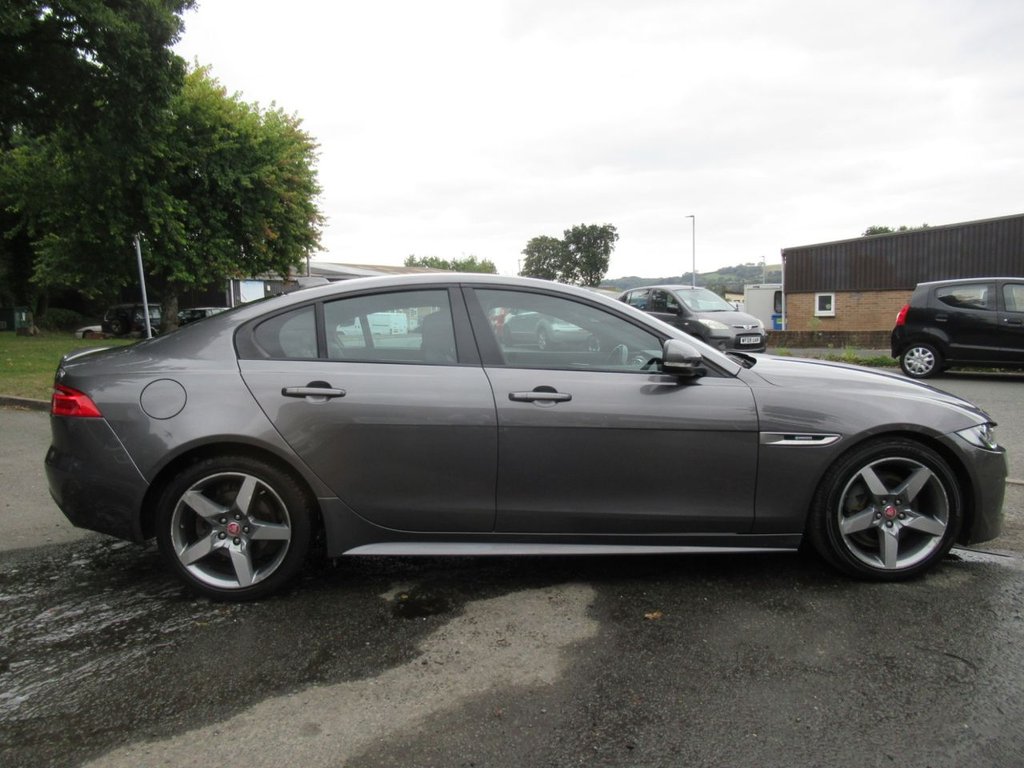 Used Jaguar XE 2016 for sale - 76685974: Photo 11