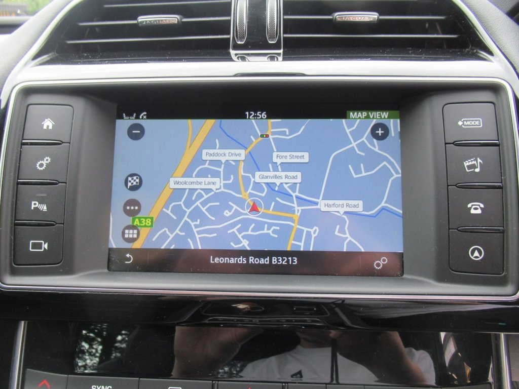 Used Jaguar XE 2016 for sale - 76685974: Photo 13