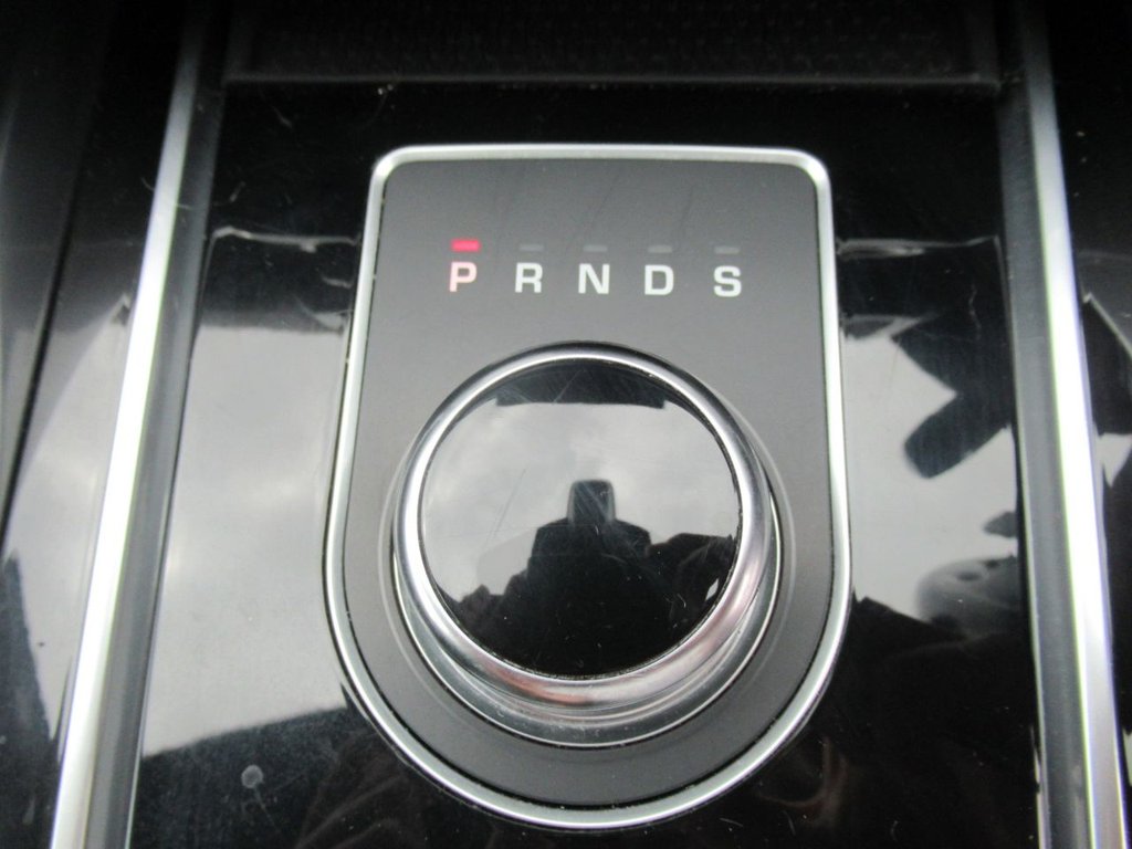 Used Jaguar XE 2016 for sale - 76685974: Photo 15