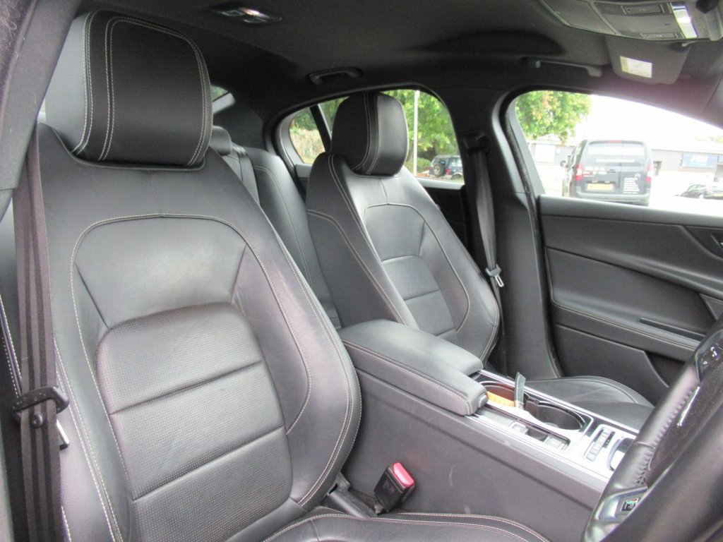 Used Jaguar XE 2016 for sale - 76685974: Photo 22