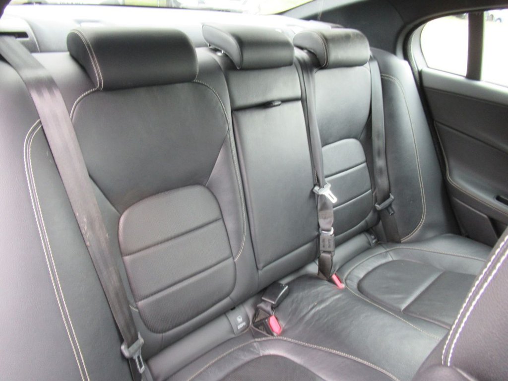 Used Jaguar XE 2016 for sale - 76685974: Photo 24