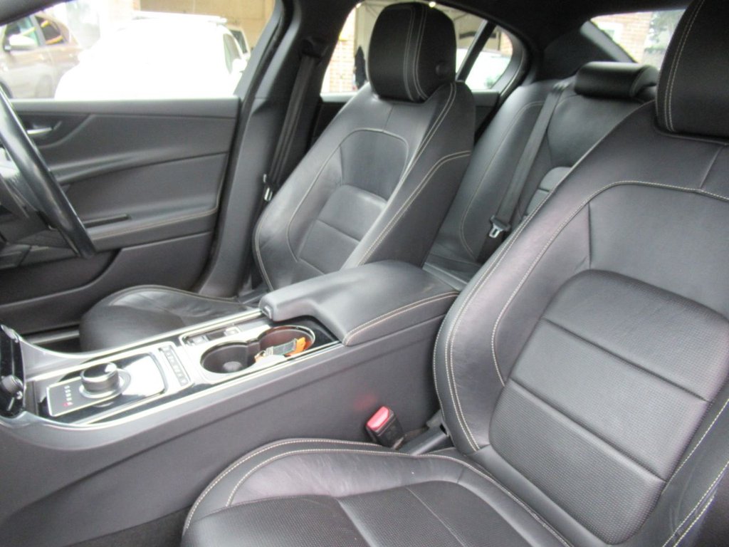 Used Jaguar XE 2016 for sale - 76685974: Photo 29