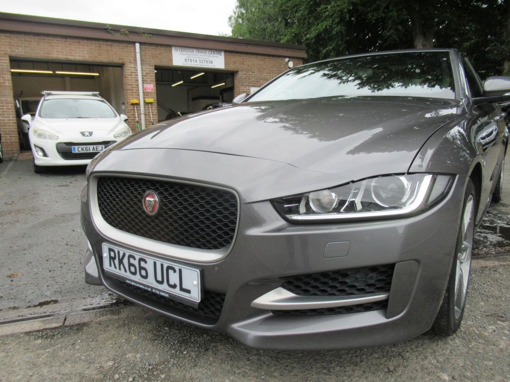 Used Jaguar XE 2016 for sale - 76685974: Photo 33