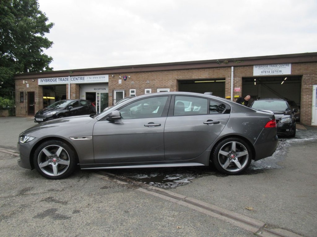 Used Jaguar XE 2016 for sale - 76685974: Photo 7