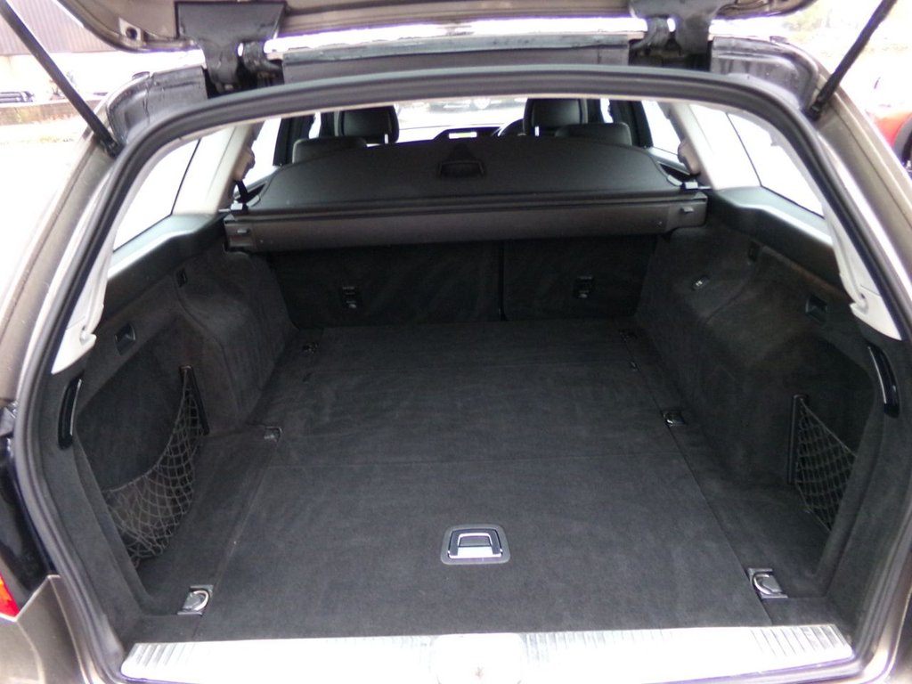 Used Mercedes-Benz E Class 2012 for sale - 76056931: Photo 22