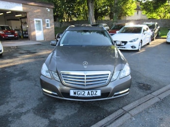 Used Mercedes-Benz E-Class 2012 for sale - 76056931: Photo 4