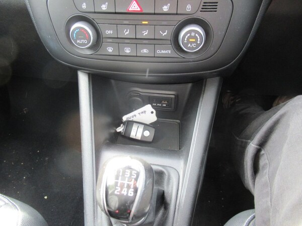 Used Kia Venga 2016 for sale - 74404700: Photo 32