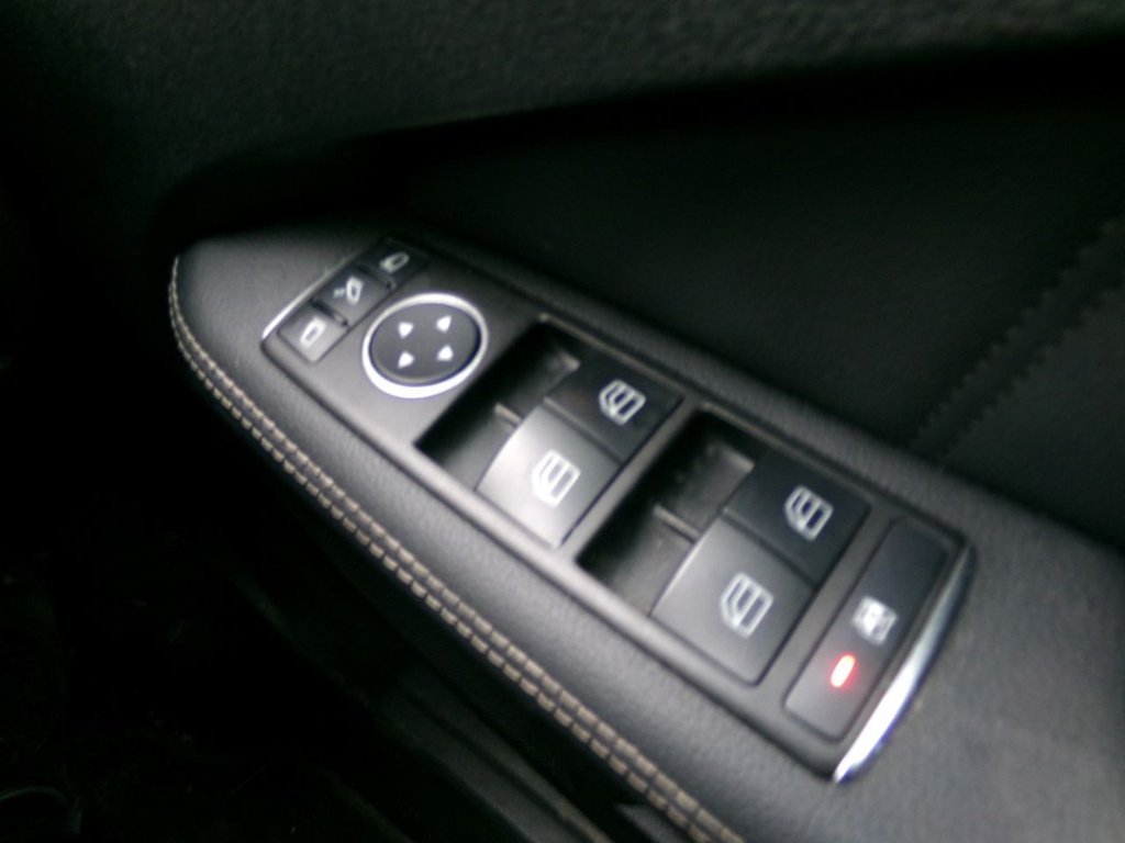 Used Mercedes-Benz E Class 2011 for sale - 76841587: Photo 27