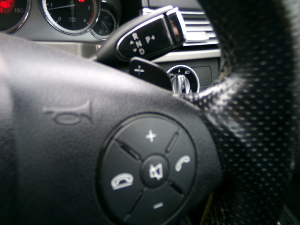 Used Mercedes-Benz E Class 2011 for sale - 76841587: Photo 30